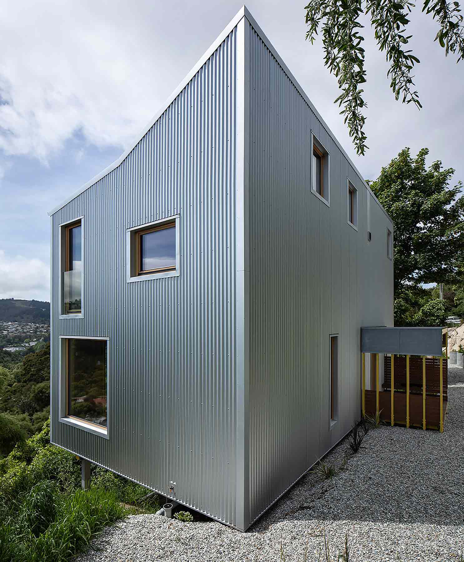 Rafe Maclean 
Architects Kōwhai House