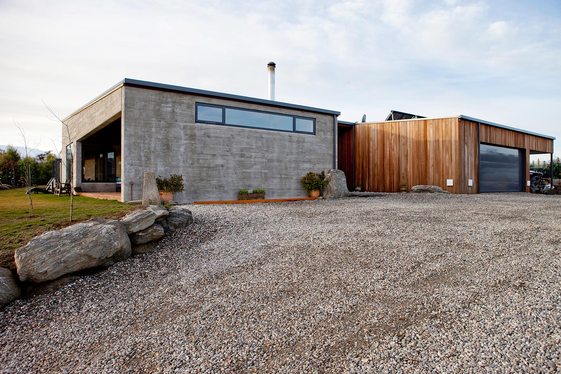Rafe Maclean 
Architects Mt Gold House