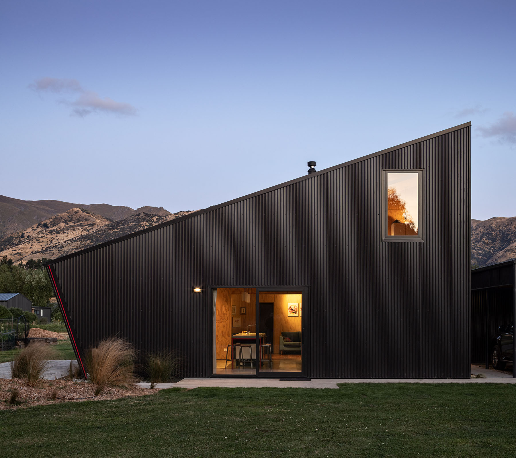 Rafe Maclean 
Architects Long Grass House