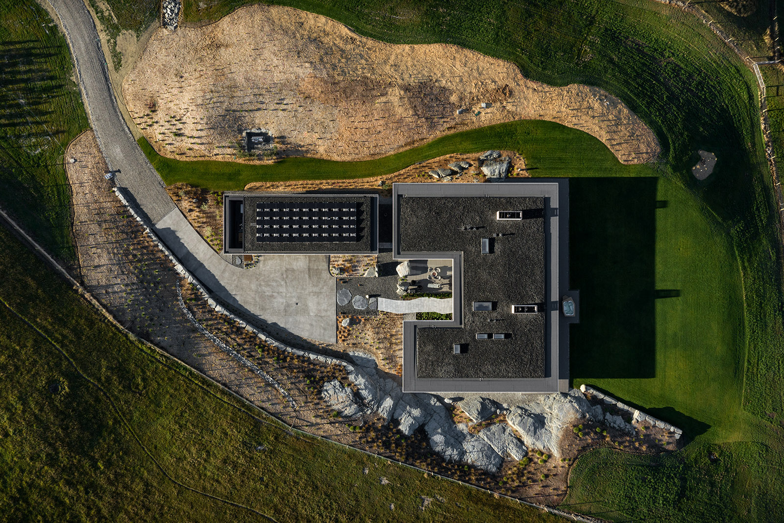 Rafe Maclean 
Architects Te Toka